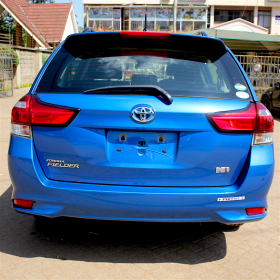 TOYOTA FIELDER