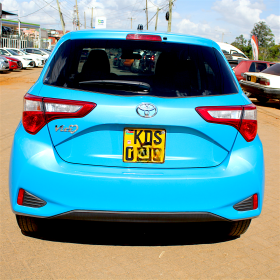 TOYOTA VITZ