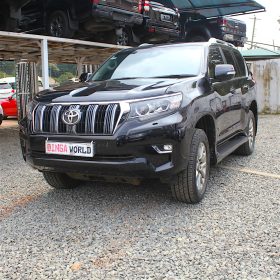 TOYOTA LAND CRUISER PRADO VXL
