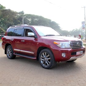 TOYOTA LAND CRUISER PRADO V8