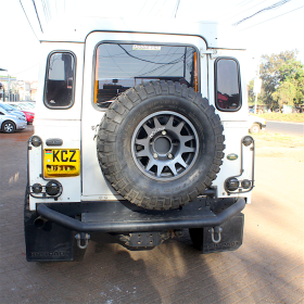 LAND ROVER DEFENDER