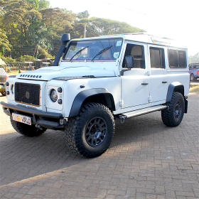 LAND ROVER DEFENDER