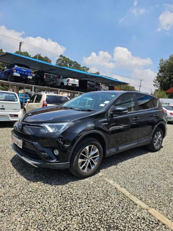 TOYOTA RAV4 (HYBRID)