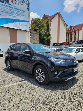 TOYOTA RAV4 (HYBRID)