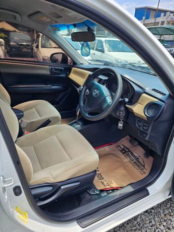 TOYOTA AXIO