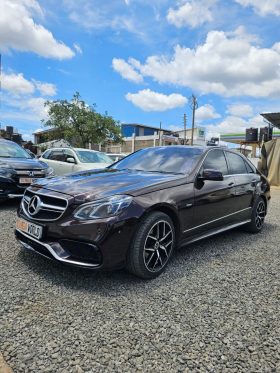 MERCEDES BENZ E250