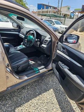 SUBARU OUTBACK
