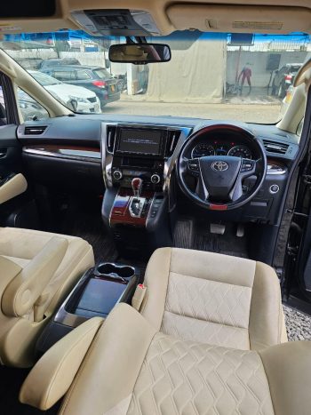 TOYOTA ALPHARD